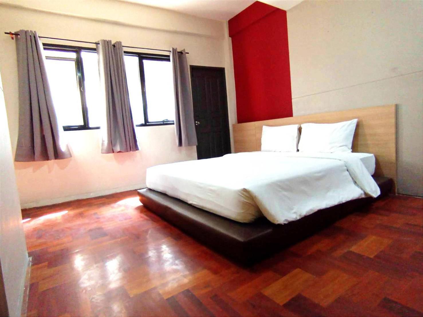 Go Inn Silom Bts Surasak X โกอินน์ สีลม บีทีเอส สถานีสุรศักดิ์ Bangkok Eksteriør bilde